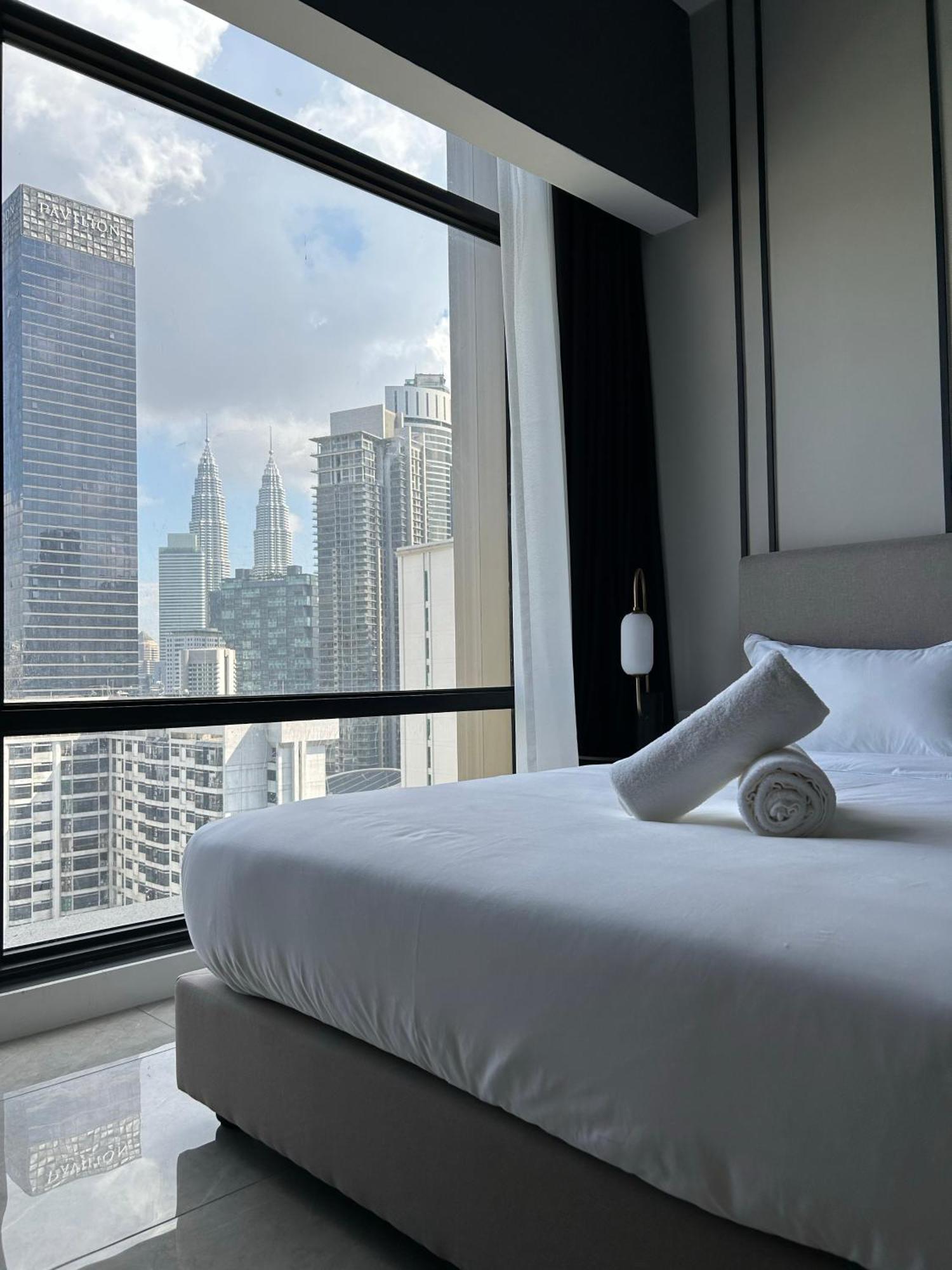 Axon Residence At Pavilion Klcc Kl Tower View By Kimiro 쿠알라룸푸르 외부 사진