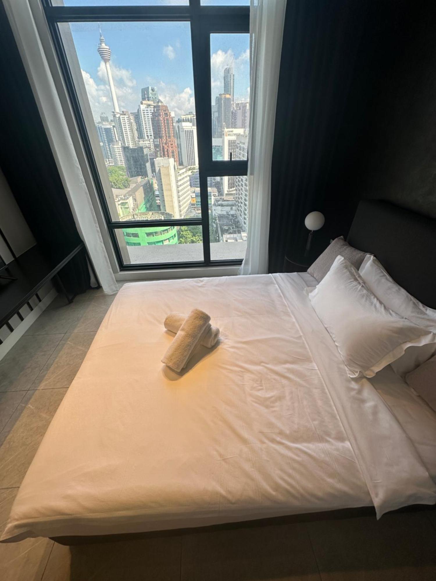 Axon Residence At Pavilion Klcc Kl Tower View By Kimiro 쿠알라룸푸르 외부 사진