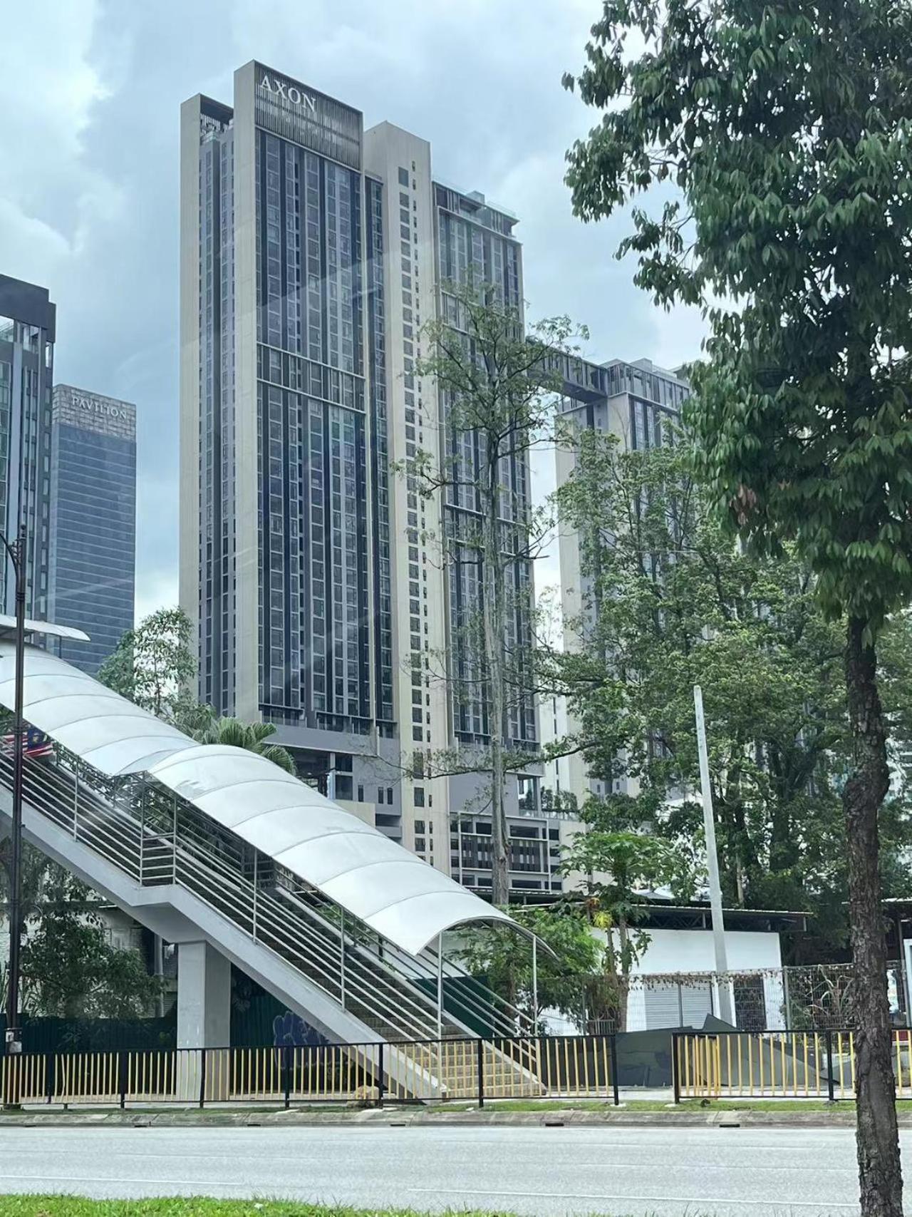 Axon Residence At Pavilion Klcc Kl Tower View By Kimiro 쿠알라룸푸르 외부 사진