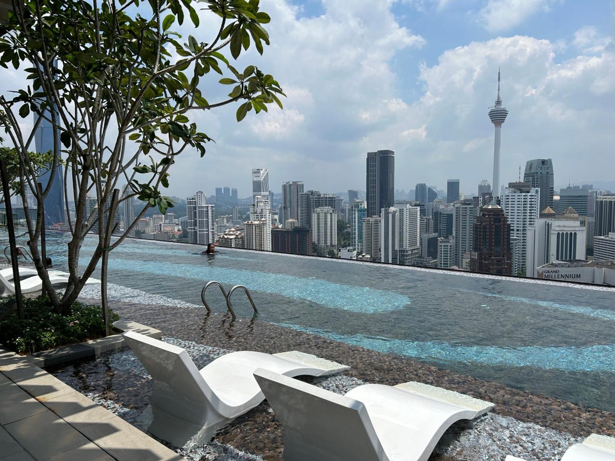 Axon Residence At Pavilion Klcc Kl Tower View By Kimiro 쿠알라룸푸르 외부 사진