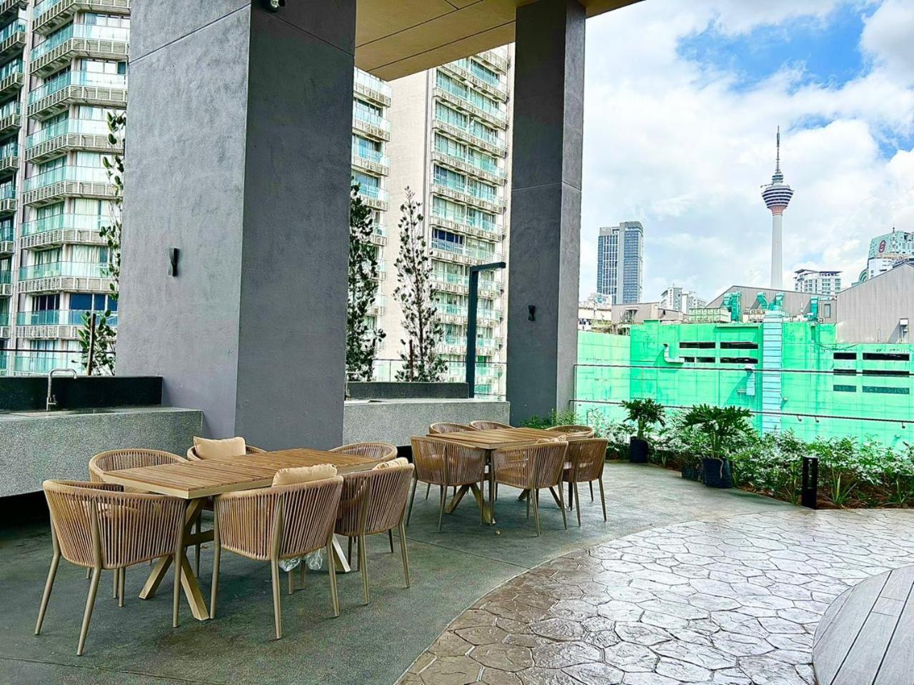 Axon Residence At Pavilion Klcc Kl Tower View By Kimiro 쿠알라룸푸르 외부 사진